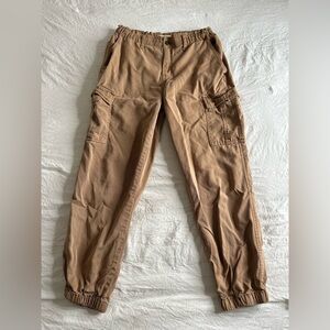 Tan cargo pants size Small